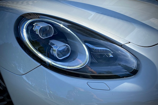 Восстановление стекол фар