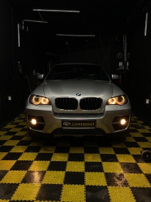 BMW X6 E71 3D G White