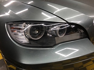 BMW X6 E71 White circle