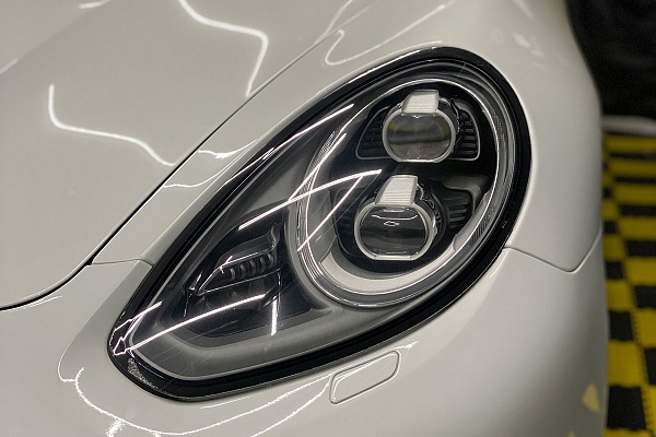 Восстановление стекол фар