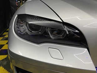 BMW X6 E71 3D G White