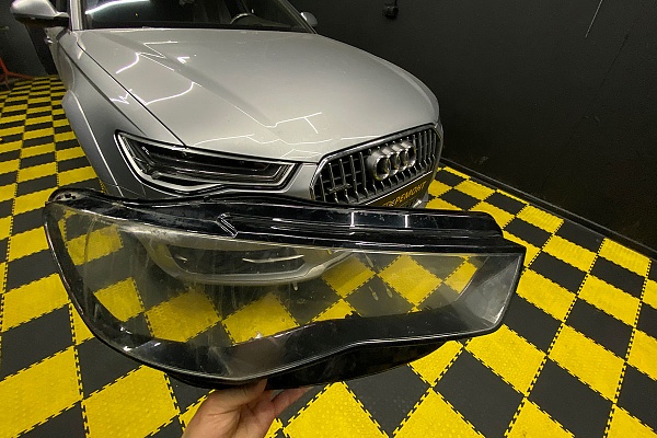 Замена стёкол и крепежных элементов на фарах